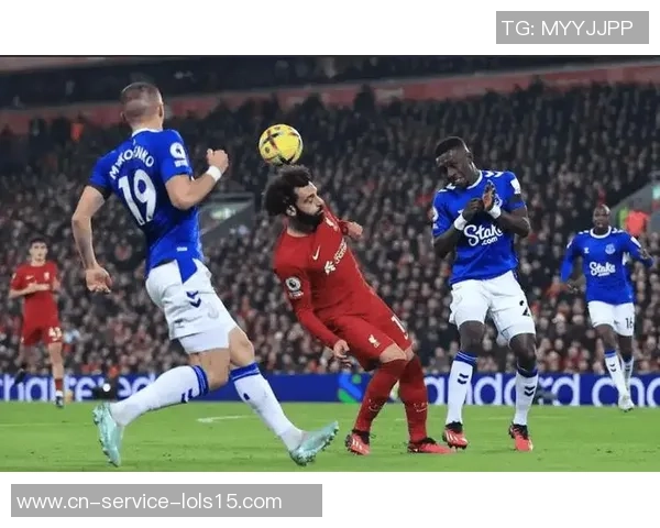 布赖顿与埃弗顿激战正酣谁能在英超赛场上笑到最后